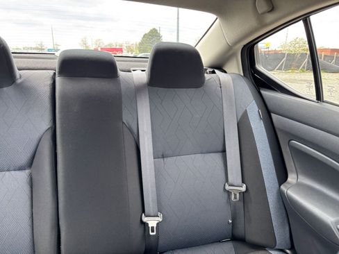 Used 2025 Nissan Versa SV FWD image 32