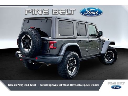 Used 2018 Jeep Wrangler Unlimited Rubicon AWD/4WD image 11