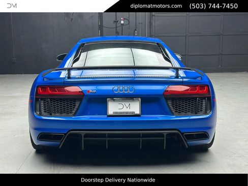 Used 2017 Audi R8 V10 plus image 6
