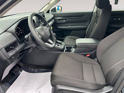 Used 2025 Honda CR-V EX image 9