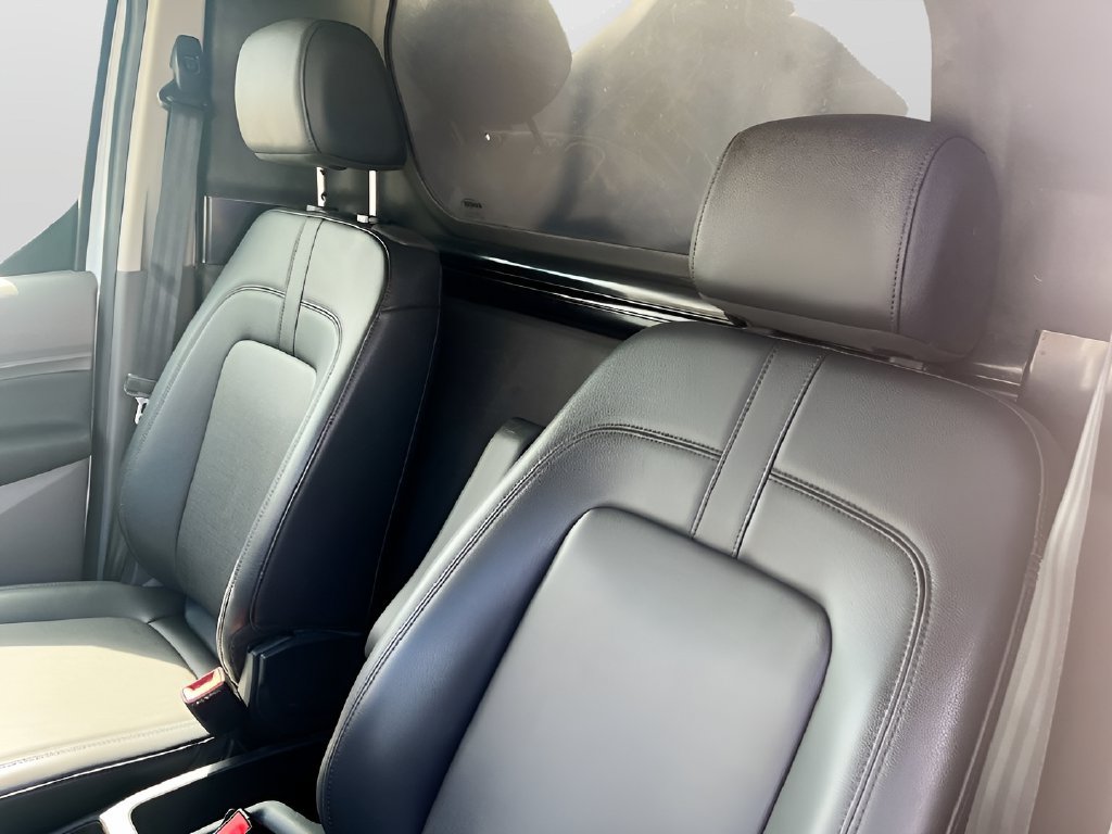 Used 2023 Ford Transit Connect XL FWD image 19