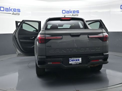 Used 2025 Hyundai Santa Cruz SEL image 46