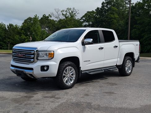 Used 2018 GMC Canyon SLT w/ Driver Alert Package AWD/4WD image 5