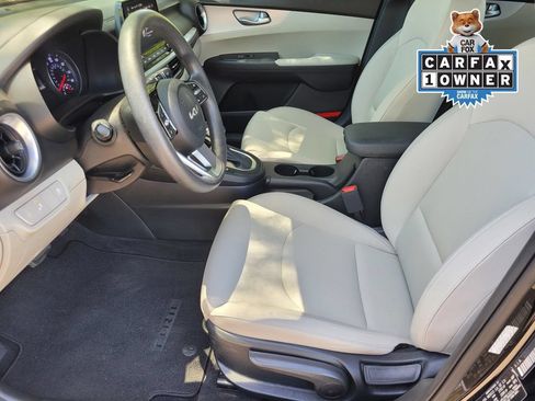 Used 2023 Kia Forte LXS w/ LXS Technology Package FWD image 20