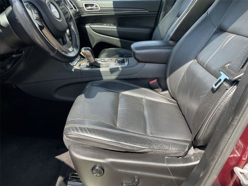 Used 2016 Jeep Grand Cherokee Limited AWD/4WD image 12