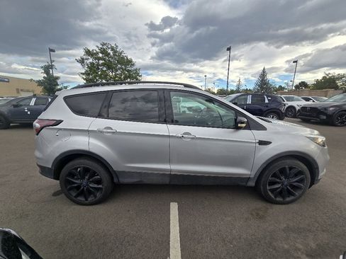 Used 2018 Ford Escape Titanium AWD/4WD image 6