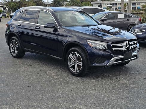 Used 2019 Mercedes-Benz GLC 350e 4MATIC image 16