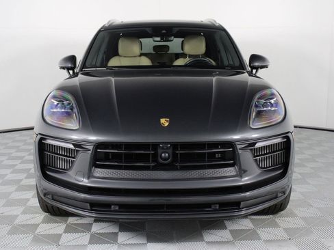 Certified 2025 Porsche Macan S image 10