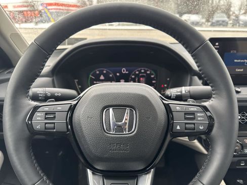 Used 2025 Honda Accord Touring image 18