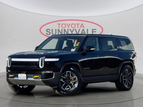 Used 2023 Rivian R1S Adventure image 2