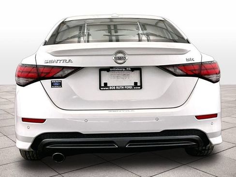Used 2020 Nissan Sentra SR w/ Lighting Package FWD image 4