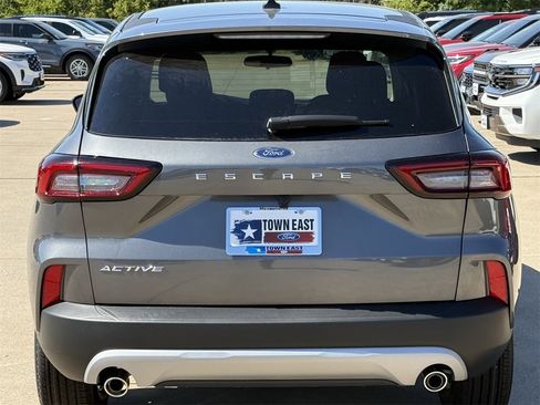 New 2026 Ford Escape Active image 29