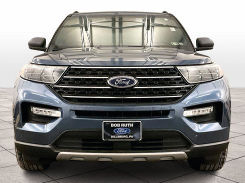 Used 2020 Ford Explorer XLT w/ Equipment Group 202A image 3