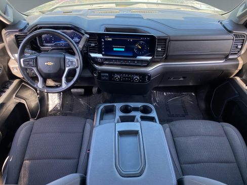 Used 2025 Chevrolet Silverado 1500 LT AWD/4WD image 10