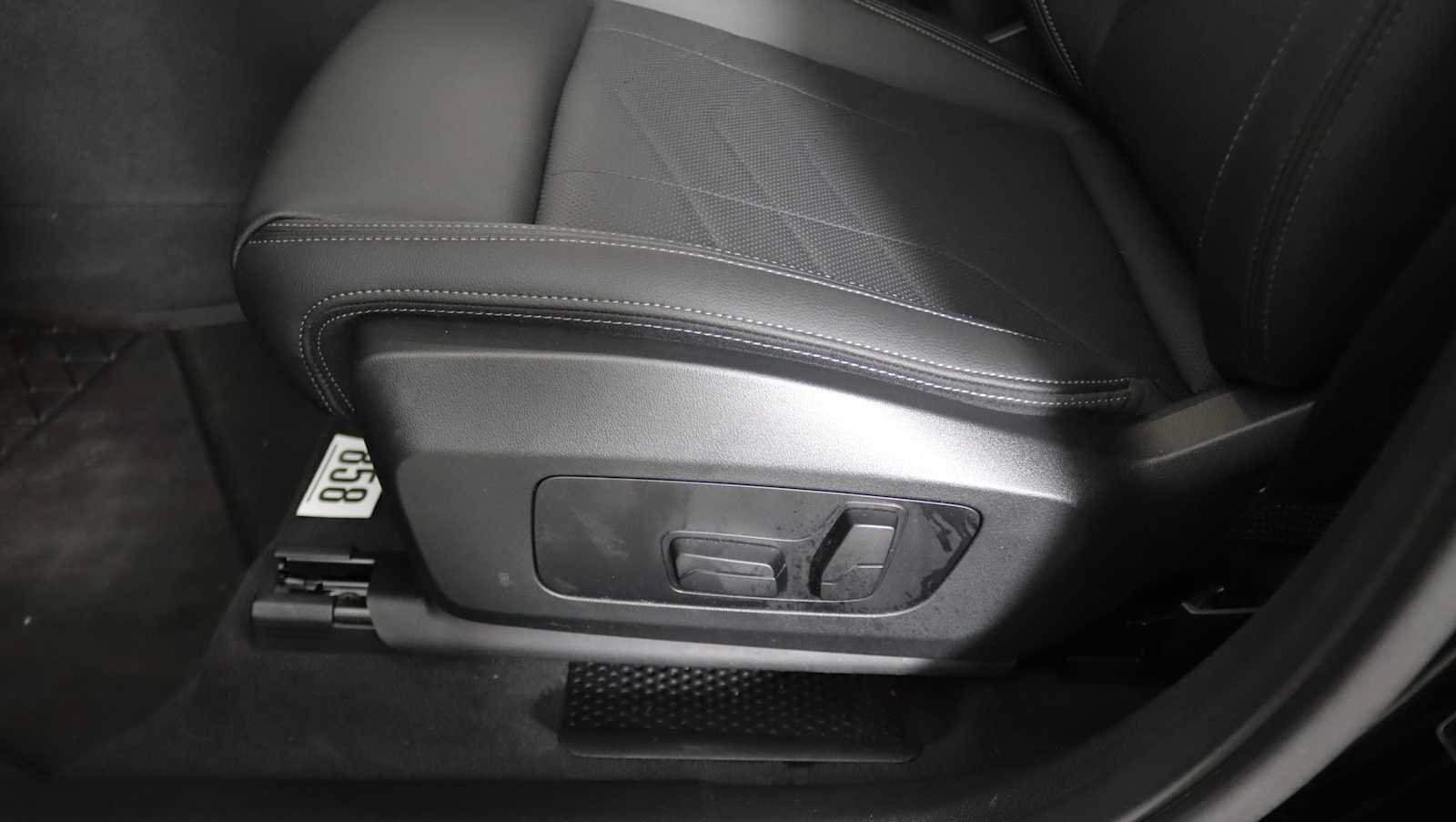 Used 2023 BMW X1 xDrive28i w/ Convenience Package AWD/4WD image 19