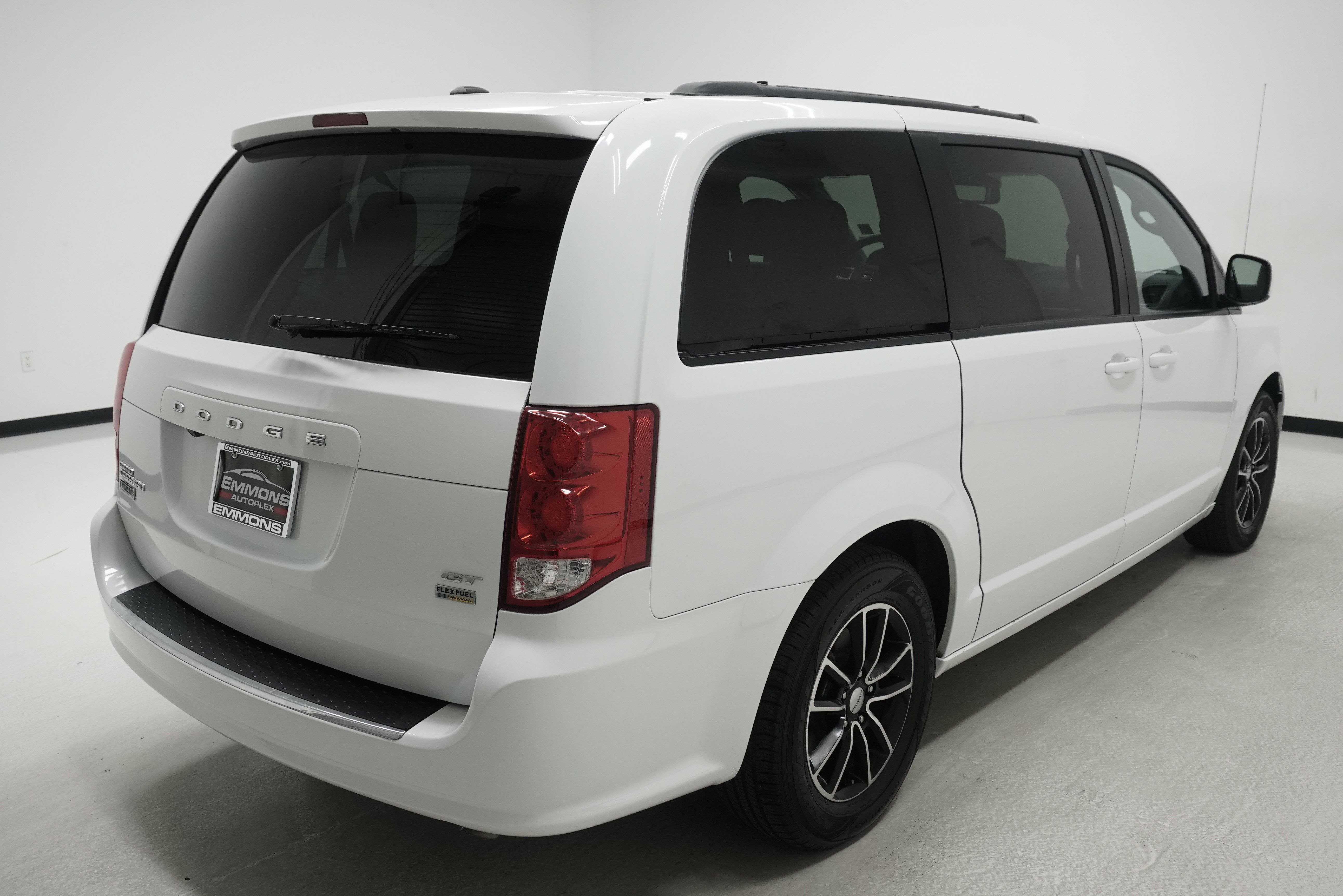 Used 2019 Dodge Grand Caravan GT FWD image 4