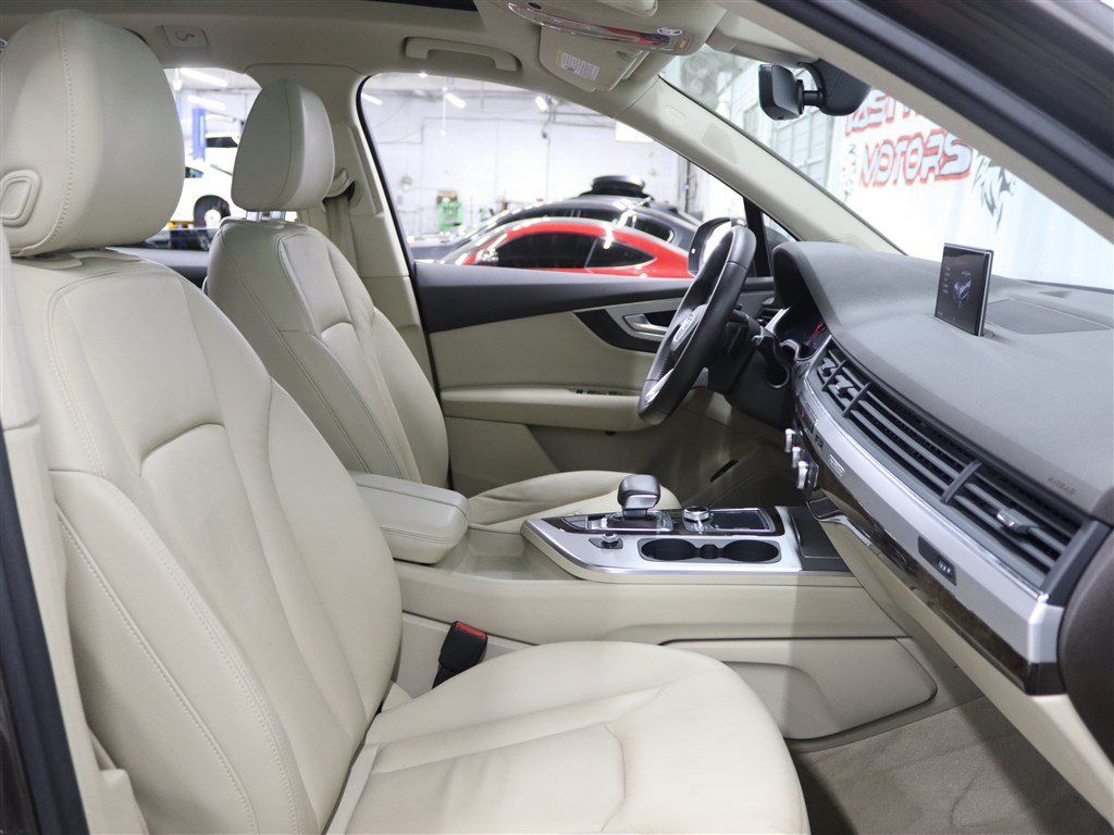 Used 2017 Audi Q7 2.0T Premium Plus AWD/4WD image 14