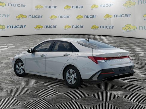 New 2026 Hyundai Elantra SE FWD image 5
