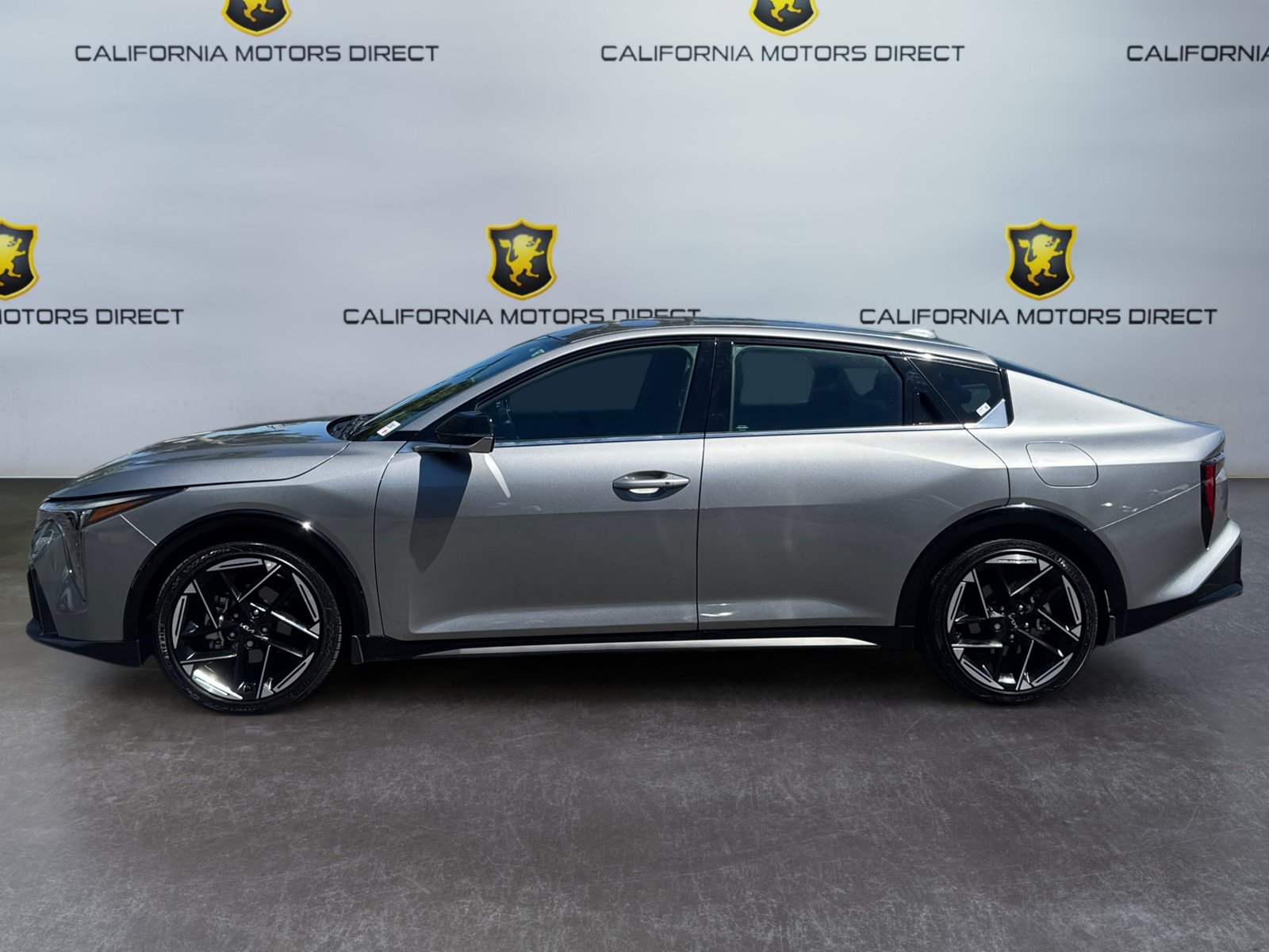 Used 2025 Kia K4 EX FWD image 2