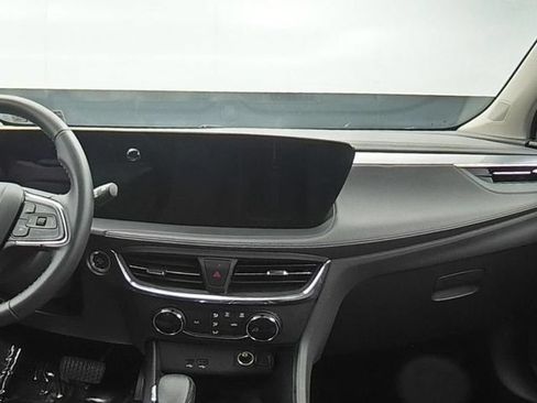 Used 2025 Buick Encore GX Preferred AWD/4WD image 22