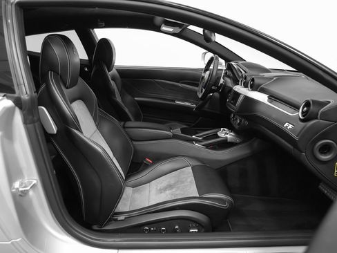 Certified 2014 Ferrari FF AWD/4WD image 28