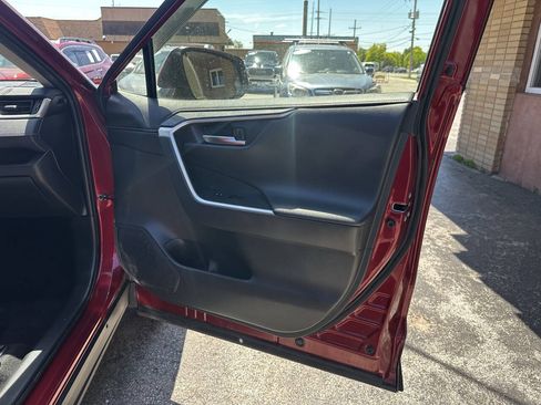 Used 2019 Toyota RAV4 Limited w/ All Weather Liner Package AWD/4WD image 7