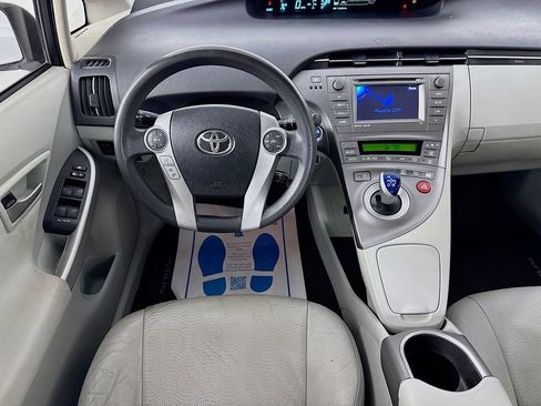 Used 2014 Toyota Prius Three image 26