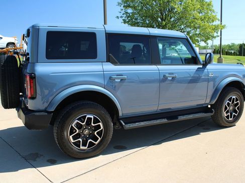 Used 2025 Ford Bronco Outer Banks AWD/4WD image 5