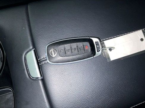 Certified 2025 Nissan Murano SL AWD/4WD image 13
