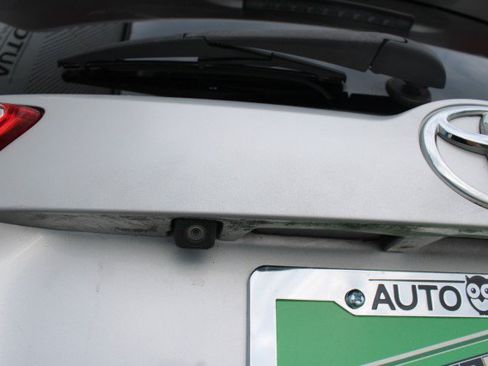 Used 2015 Toyota RAV4 LE FWD image 8