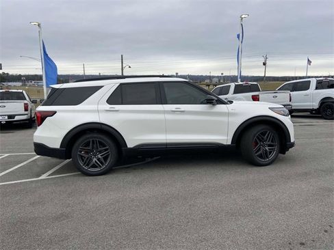 New 2025 Ford Explorer ST-Line w/ Premium Package image 2