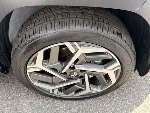 Certified 2026 Hyundai Kona SEL Premium AWD/4WD image 9