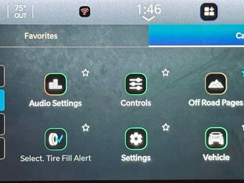 Used 2024 Jeep Wrangler Sport S image 30