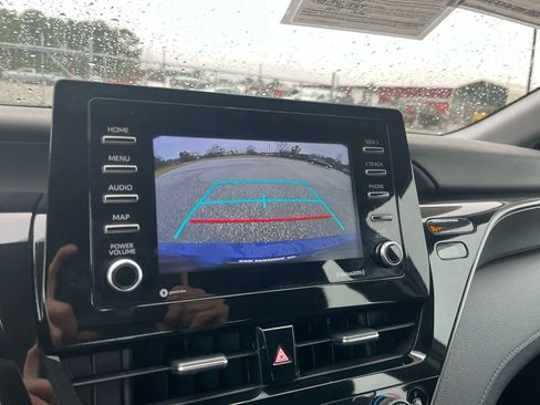 Used 2023 Toyota Camry LE image 17