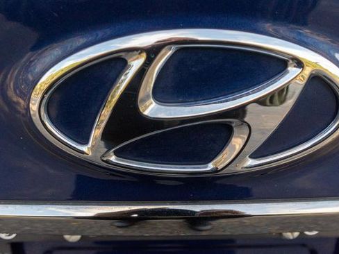 Used 2020 Hyundai Santa Fe Limited image 47