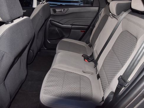 Used 2022 Ford Escape SE w/ SE Sport Appearance Package image 14