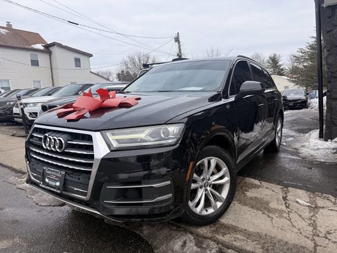 Used 2017 Audi Q7 3.0T Premium image 2