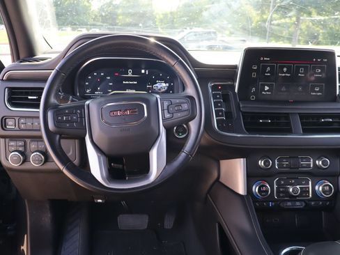 Used 2023 GMC Yukon SLT AWD/4WD image 17