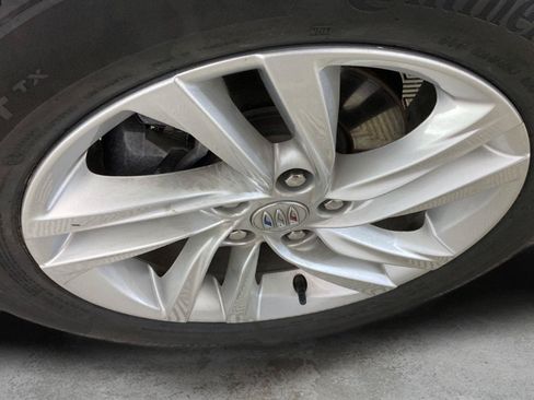 Used 2024 Buick Envista Preferred w/ Convenience I Package FWD image 8