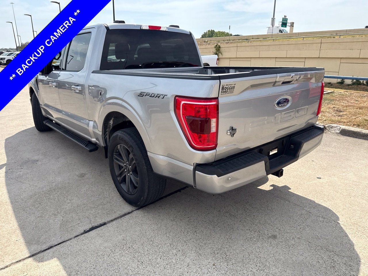 Used 2022 Ford F150 XLT w/ Equipment Group 302A High RWD image 8