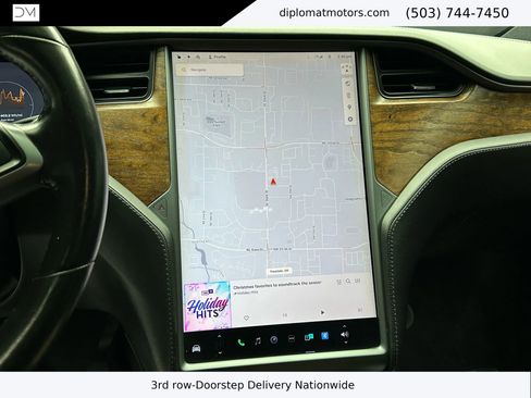 Used 2018 Tesla Model X 75D image 30