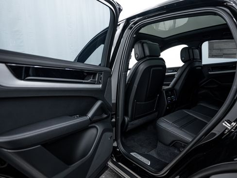 New 2026 Porsche Cayenne S image 22