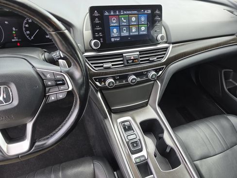 Used 2021 Honda Accord Touring image 22