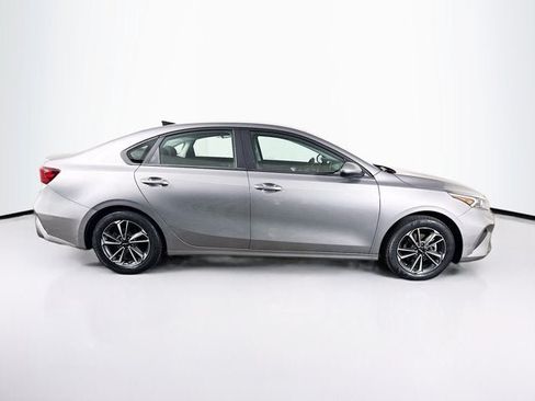 Certified 2023 Kia Forte LXS FWD image 4