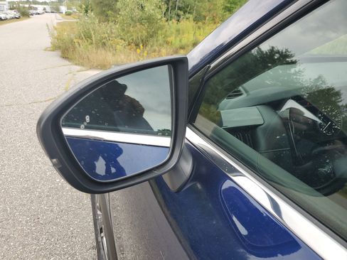 Certified 2024 Nissan Pathfinder SV image 10