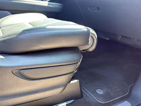 Certified 2024 Lincoln Navigator Reserve AWD/4WD image 28
