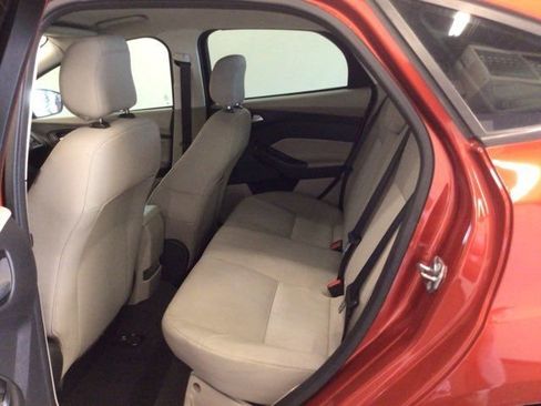 Used 2018 Ford Focus SE image 9