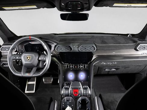Used 2024 Lamborghini Urus Performante AWD/4WD image 5
