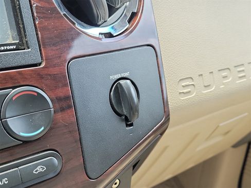 Used 2008 Ford F250 Lariat image 25