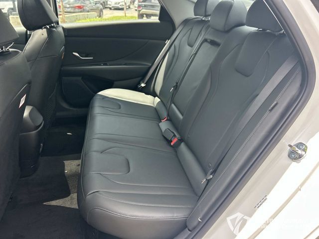 New 2026 Hyundai Elantra Limited FWD image 20